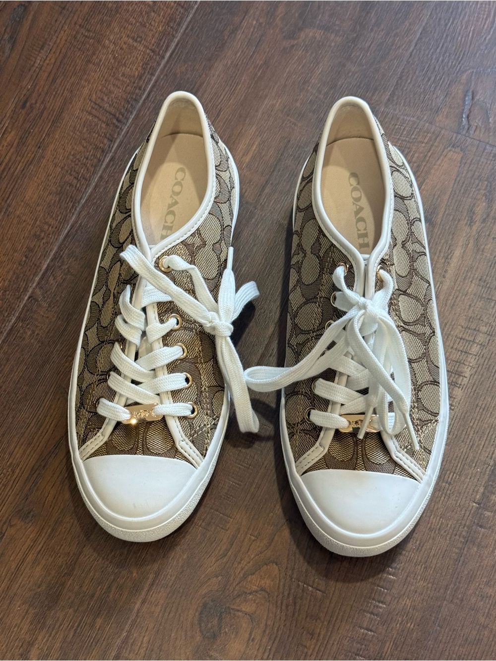 New Never Worn Coach Brown Signature Canvas Low-Top Sneakers with White Trim